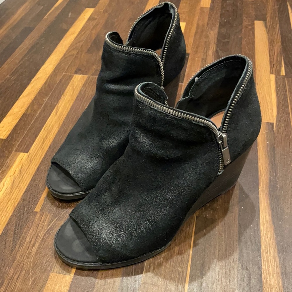 Lucky brand zipper wedge booties with peep toe